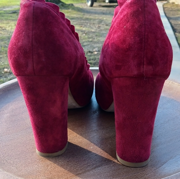 Vintage Jeffrey Campbell pumps - Picture 7 of 7